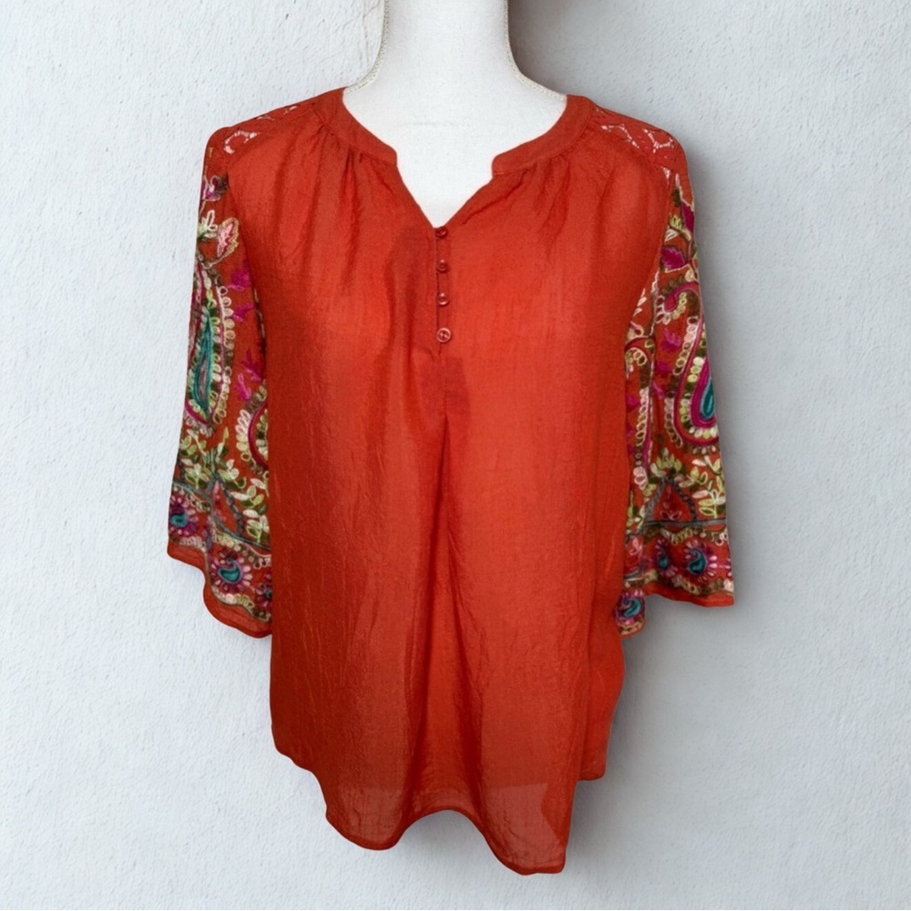 Christopher & Banks Women Blouse Colorful Embroidered 3/4 Sleeves. Petite Small